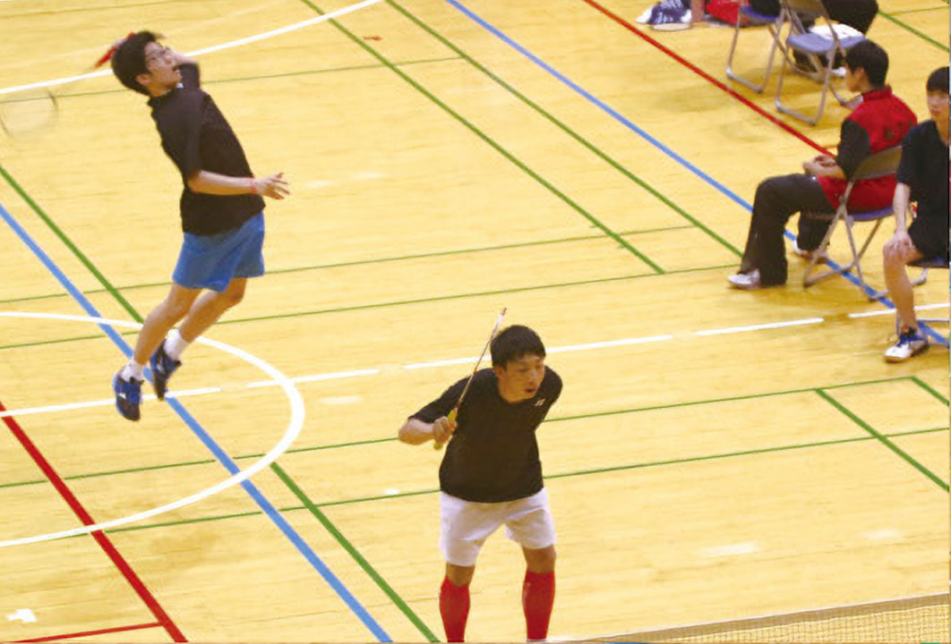 男子バドミントン部
